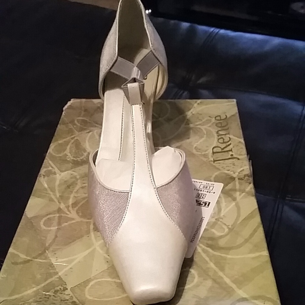 J. Renee Woman's Dress Shoes